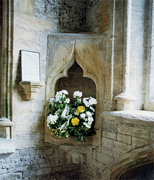This piscina is in the south-east corner of the chapel. There is another in the chancel.