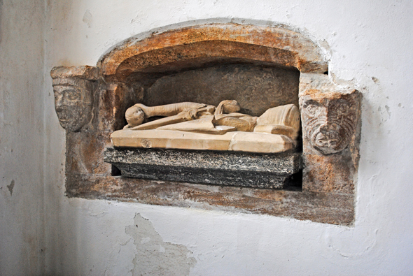 St Peter and St Paul Church at Mappowder Effigy of a 13th century knight. Photo by Robert Chisman
