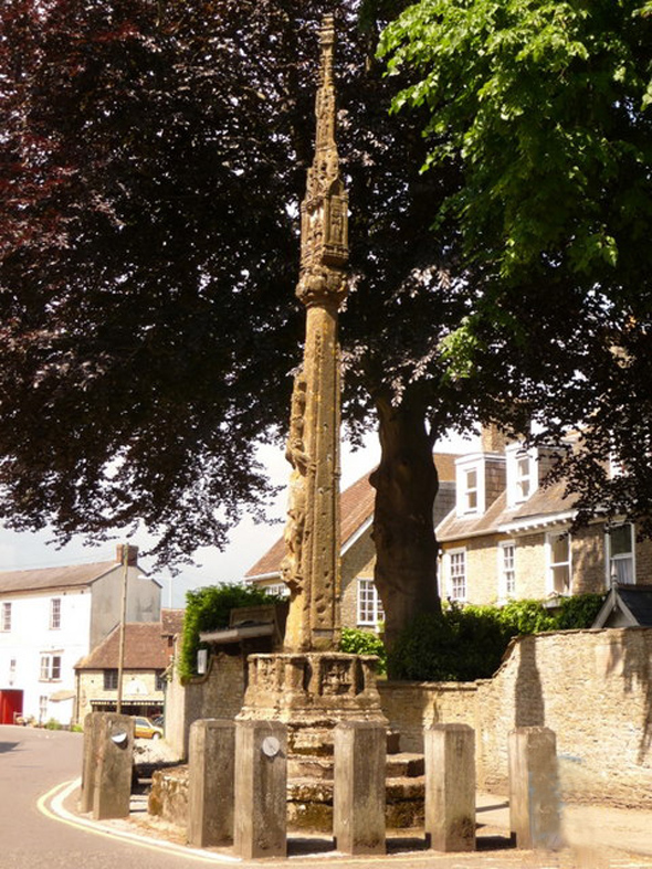 Stalbridge Market Cross. Photo by Chris Downer, for more information about the photographer click on the photograph.