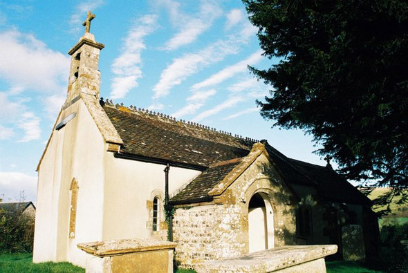 Frome Vauchurch parish church. Photo by Chris Downer, click on the image for more about the photographer